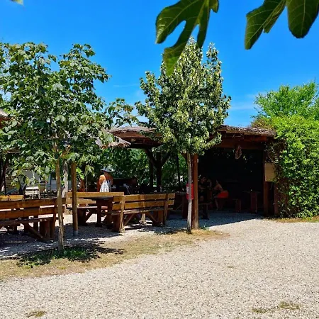 营地 Marina Park 旧瓦马